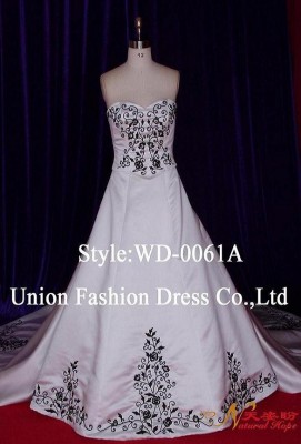fashion_embroidery_wedding_dresses.jpg