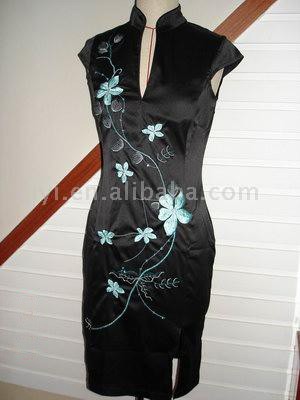 Ladies_Dress_with_Embroidery.jpg